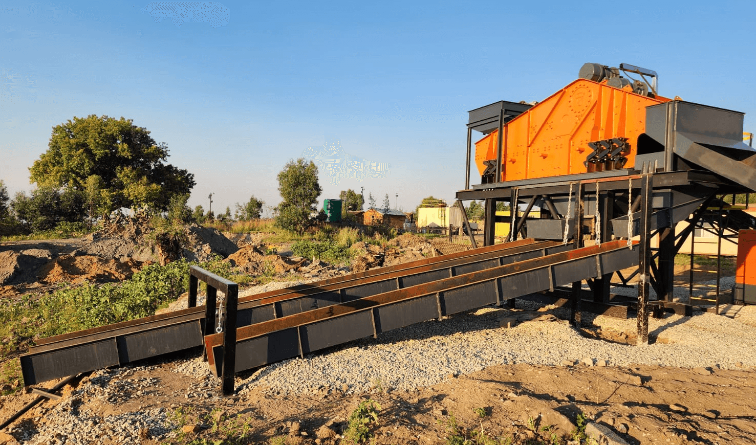 Gold recovery sluice boxes for gravity concentration